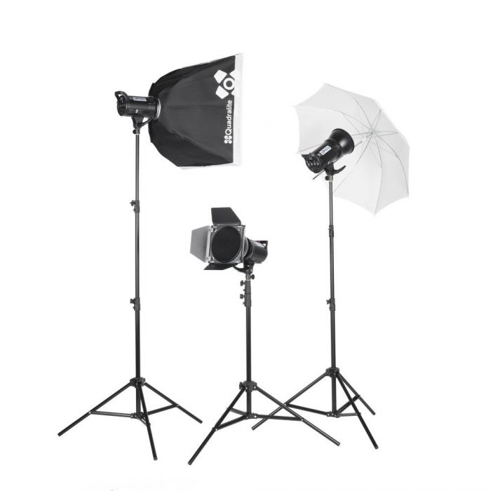 Quadralite Up! 700 - Kit 2 Flash da Studio 200W + 1 da 300W + 3 stativi + 1 ombrello + 1 pannello + 1 softbox